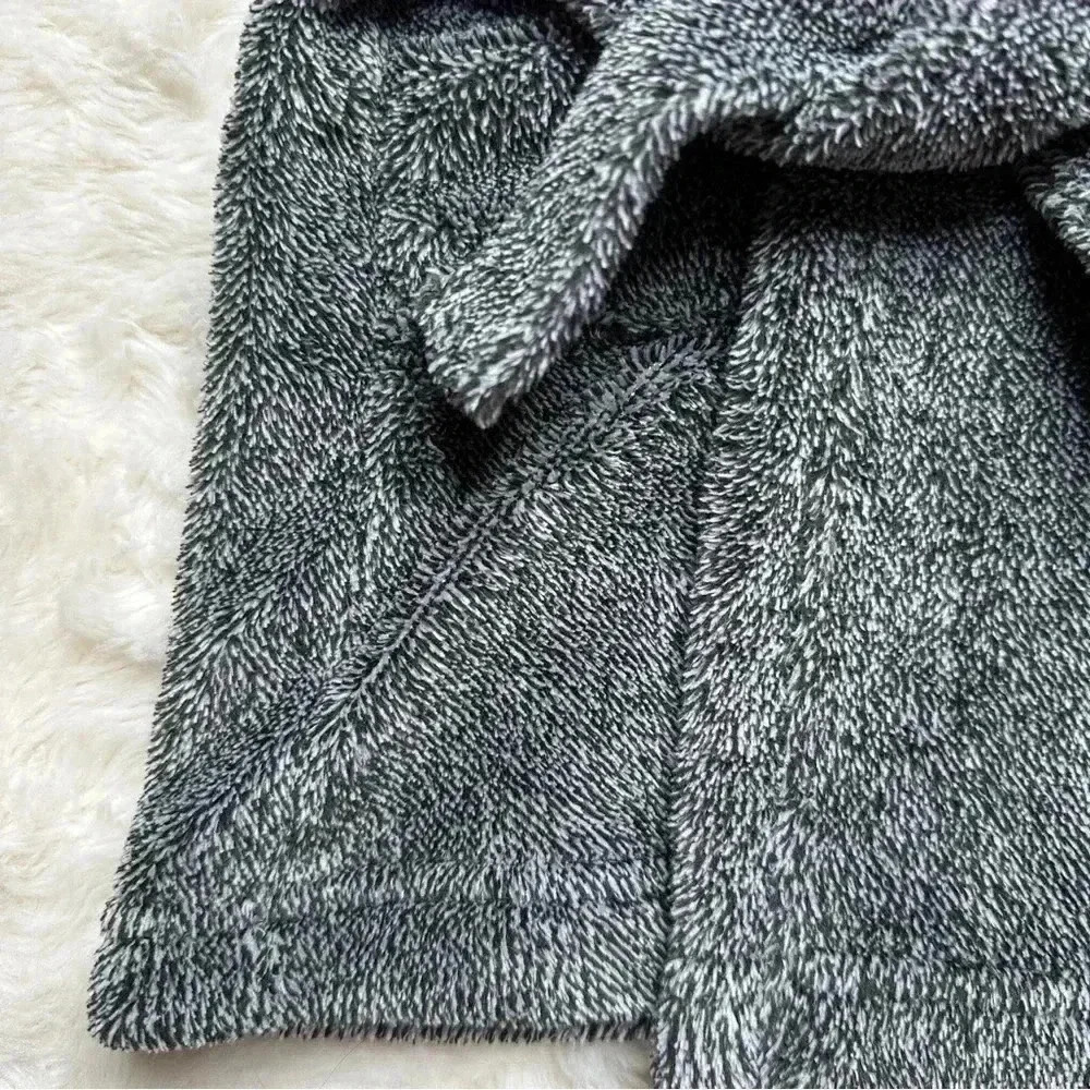 Canadiana Bathrobe Tie Waist Hooded Charcoal Grey Size 3T - Picture 5 of 16